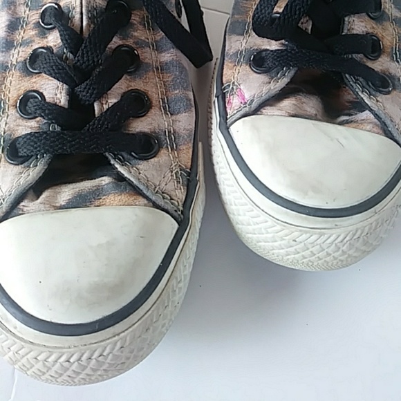 Unisex converse leopard print sneakers - Picture 2 of 7